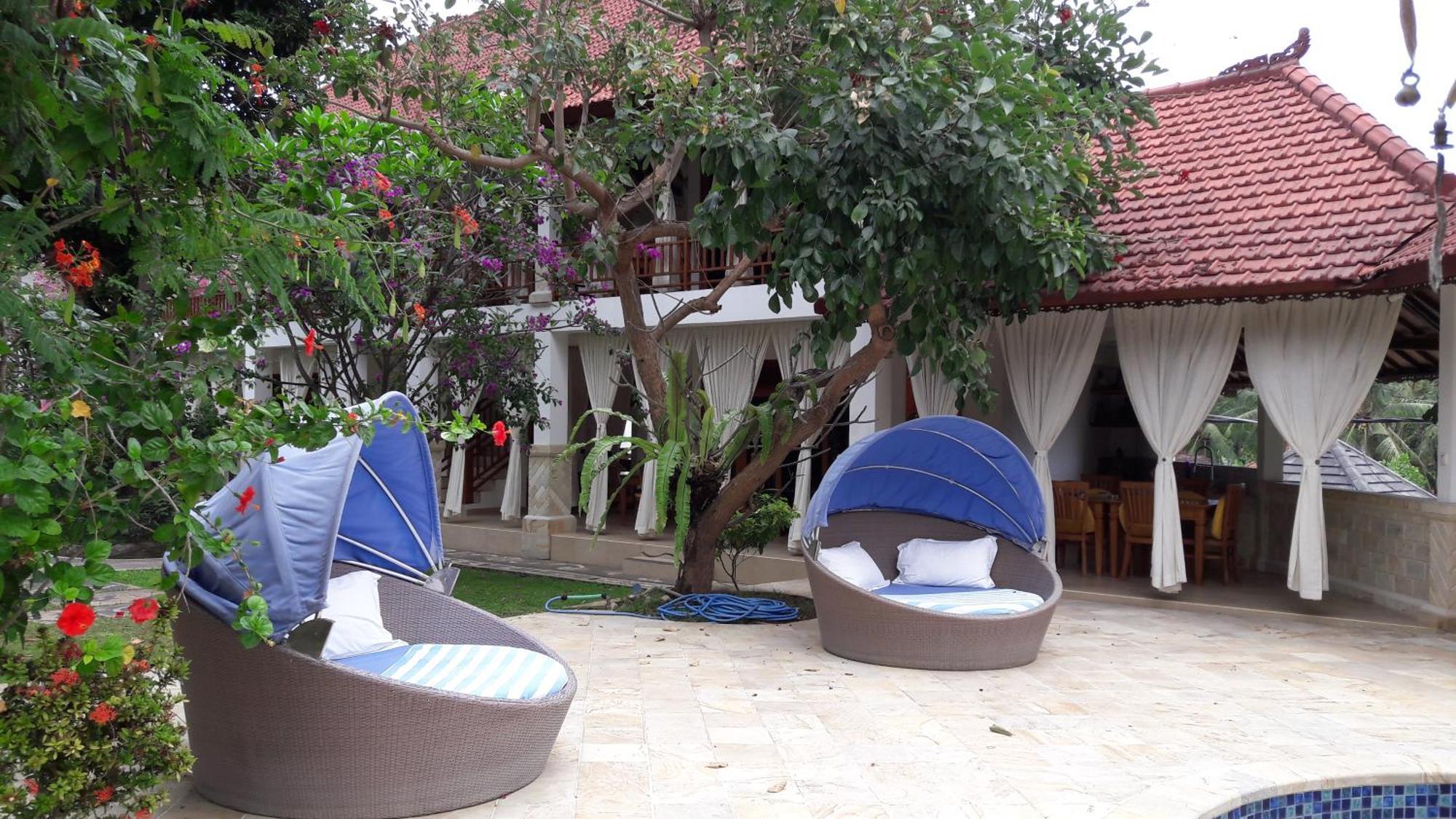 Villa Jakaranda And Villa Marakuya Lovina  Room photo